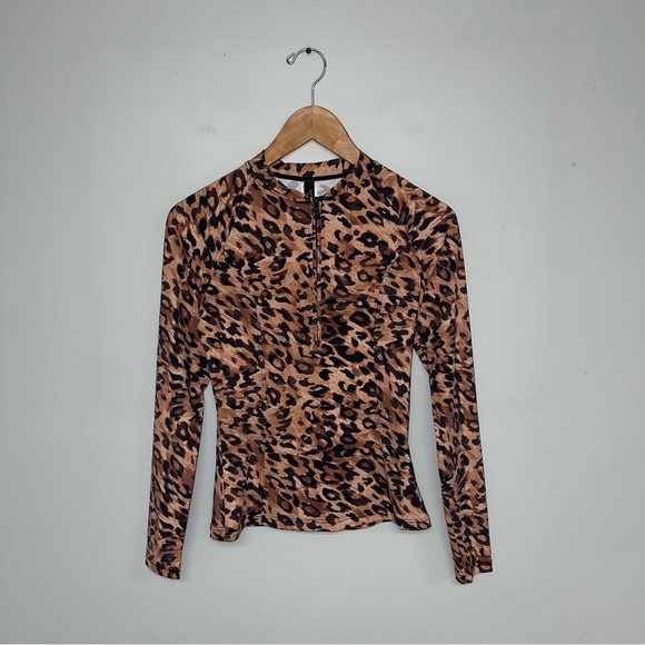 Nip Tuck Swim Rash Guard Top Women's Size 4 US Leopard‎ Print Long Sleeve Swim - Picture 2 of 10